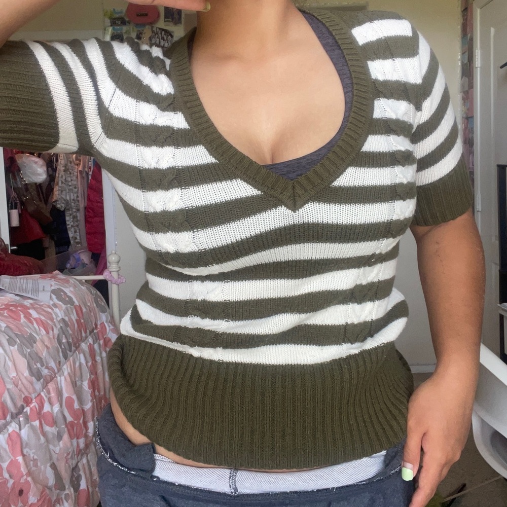 Knitt short sleeve sweater